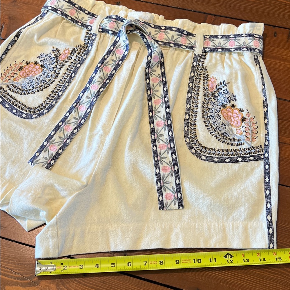 Anthropologie - Annaleigh Embroidered Shorts - Size XL - Picture 5 of 9